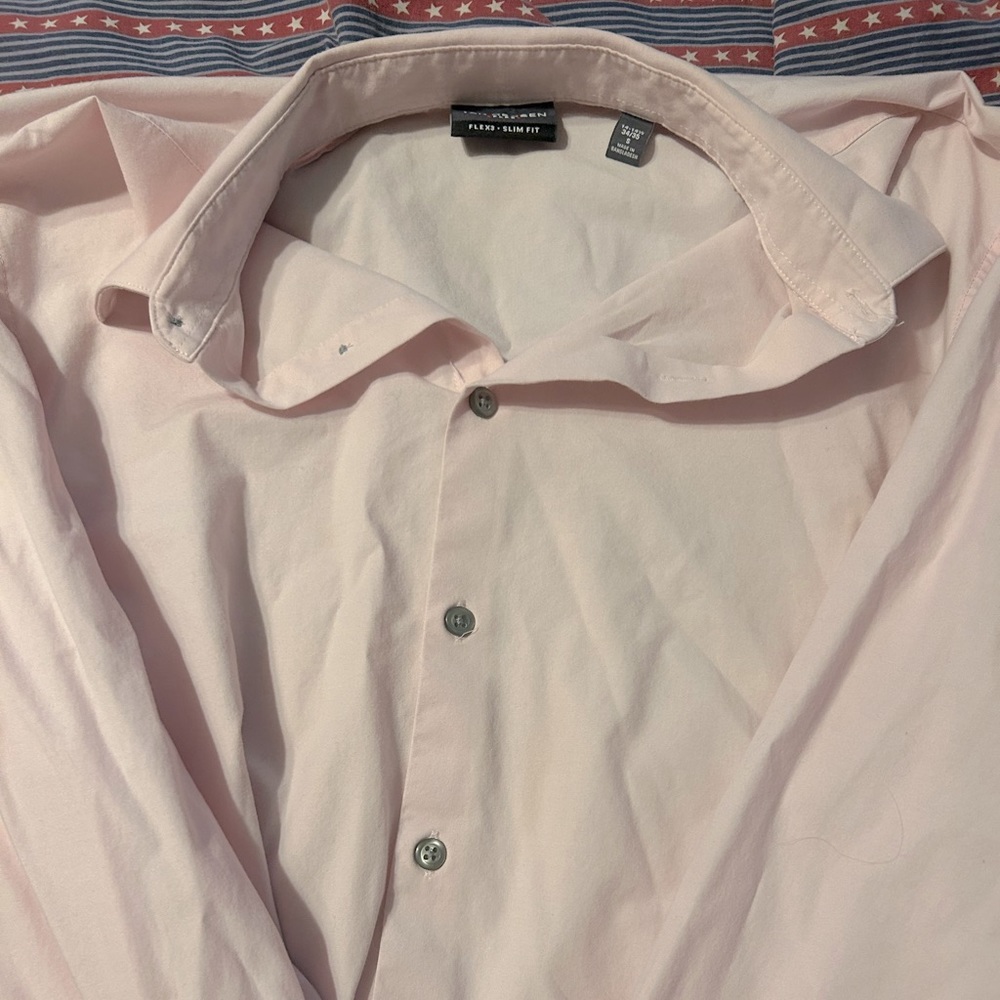 Men’s pink long sleeve dress shirt